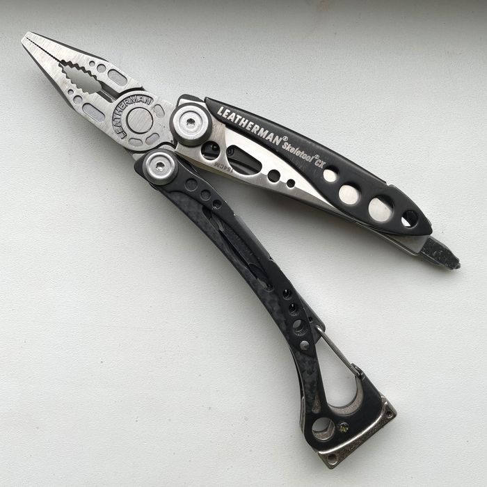 Інструмент Leatherman Skeletool Spyderco Mule ZDP-189 Spy-27 MagnaMax
