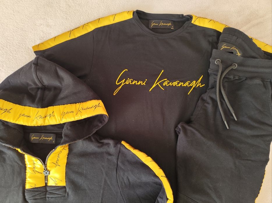 Conjunto Gianni Kavanagh, preto e dourado