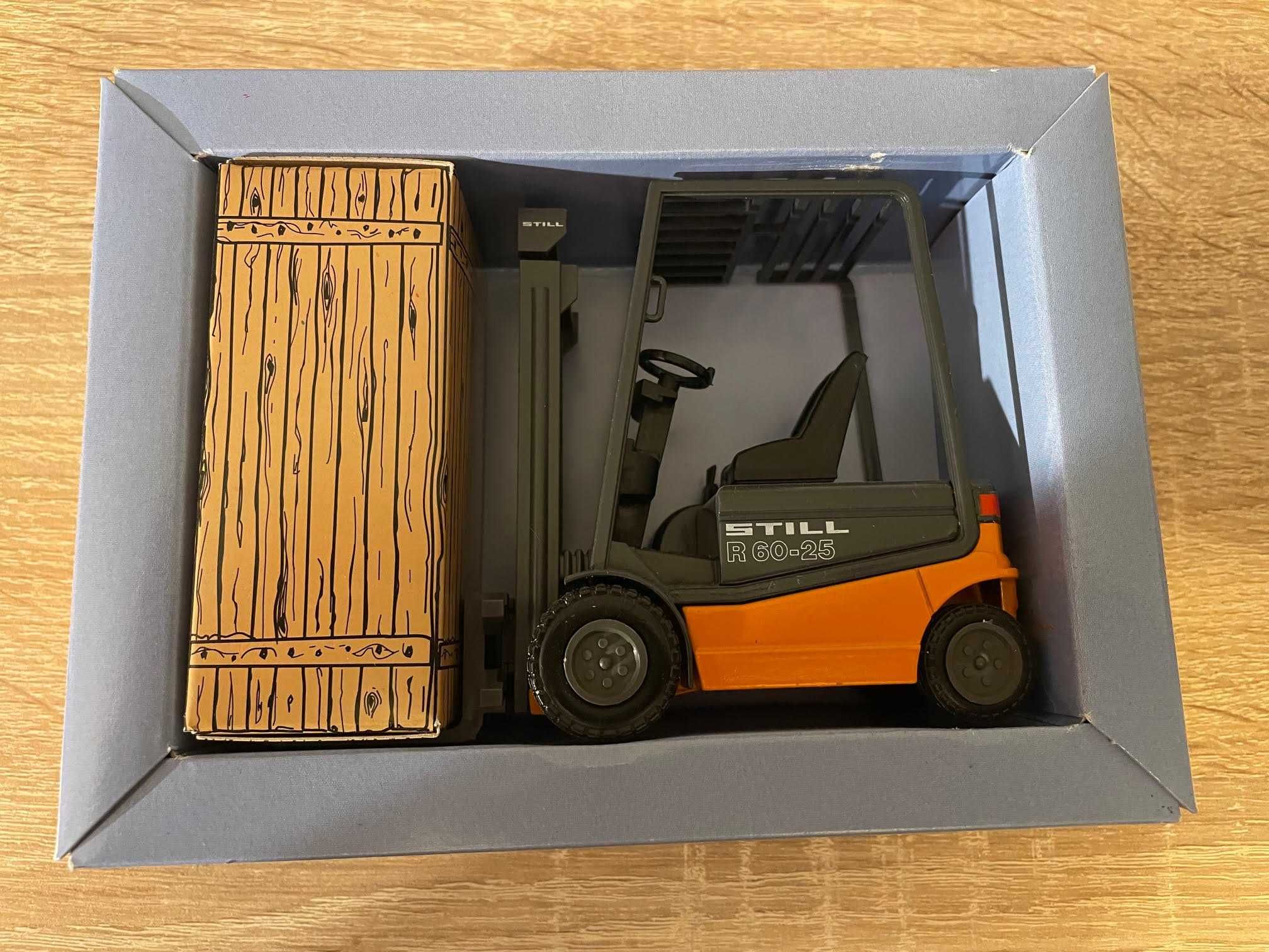 Model - wózek widłowy Still RX 60 - 25