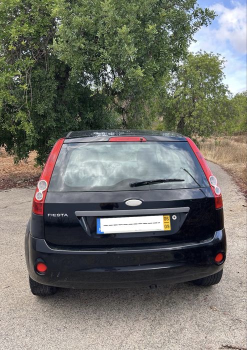 Carro Ford Fiesta 2006
