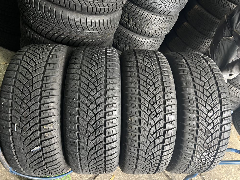 225/55/17 R17 Goodyear Ultra Grip Perfomance GEN1 RSC 4шт новые зима