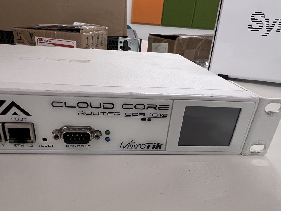 MikroTik Cloud Core Router CCR1016-12G