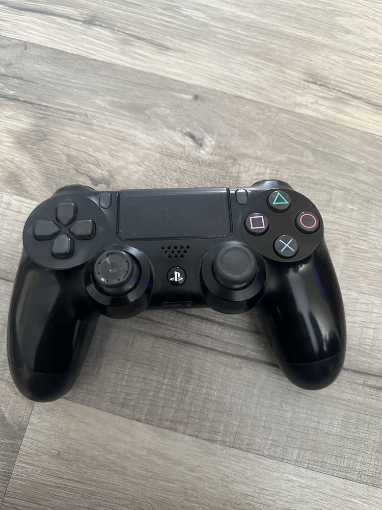 Набір консоль Ps4pro 1 Tb