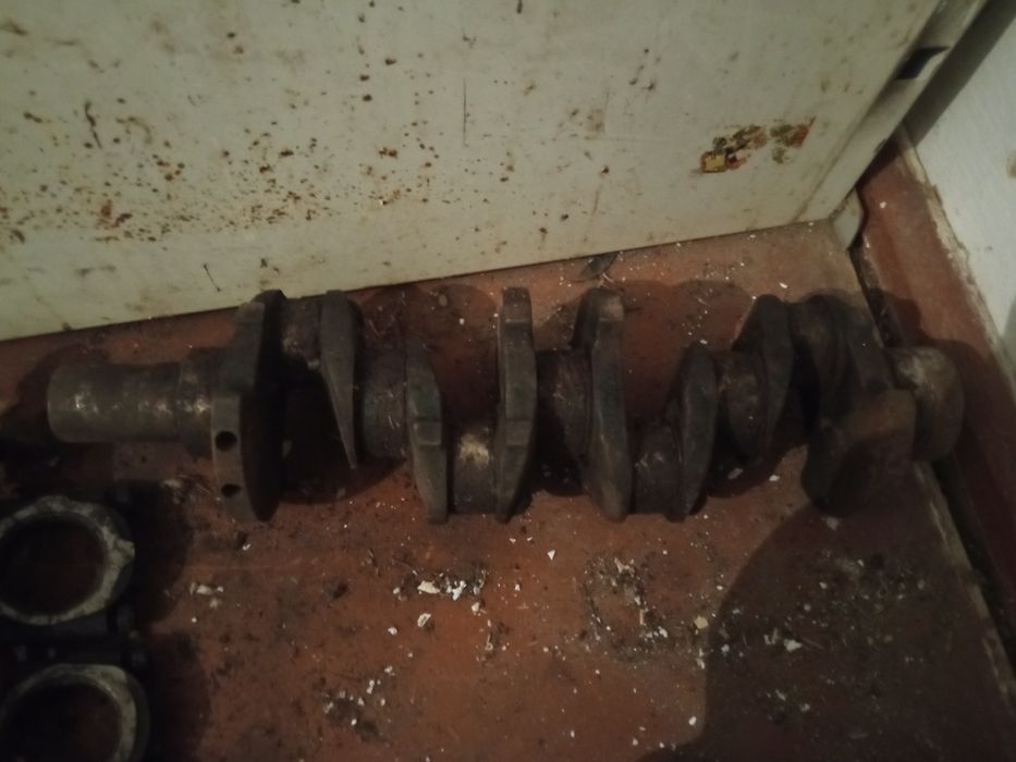 Колінвал розпридвал Форд транзит