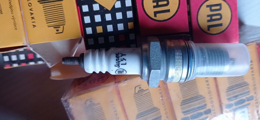 Свічки    PAL L5Y