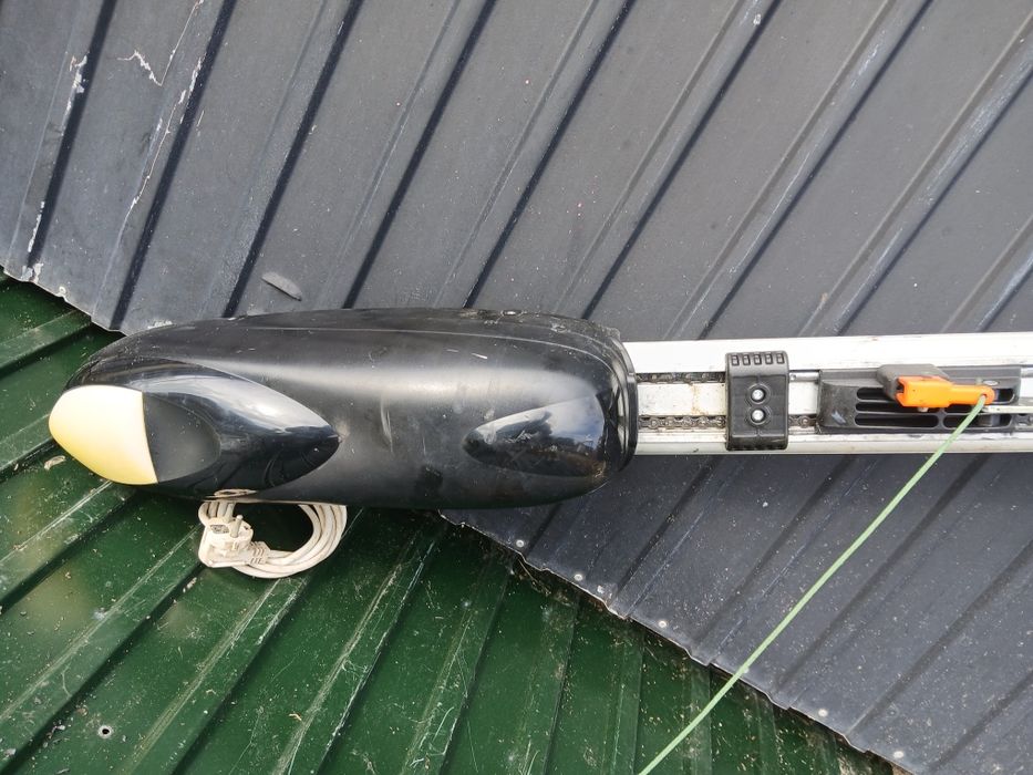 Motor automatismo para portão de garagem  Roger