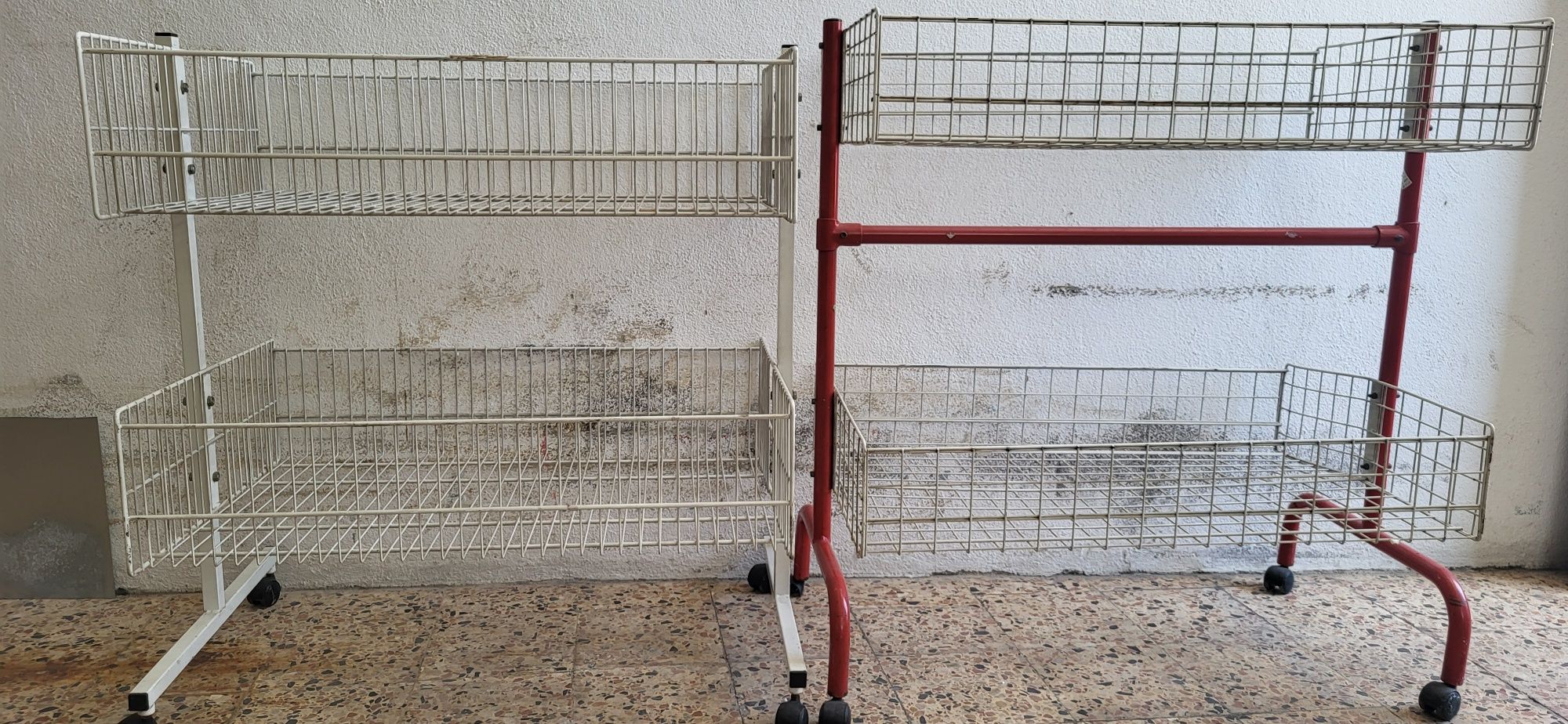Vendo carros para arrumação.