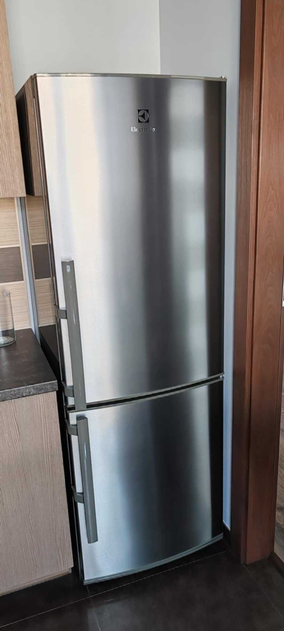 Lodówka Electrolux EN 13400 AX z zamrażalnikiem