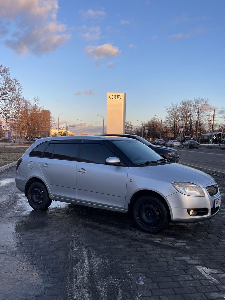 Продам автомобиль Skoda Fabia 2 2008, 1.4 Газ/бензин