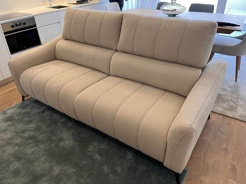 Sofa marca Escorpiao NOVOS