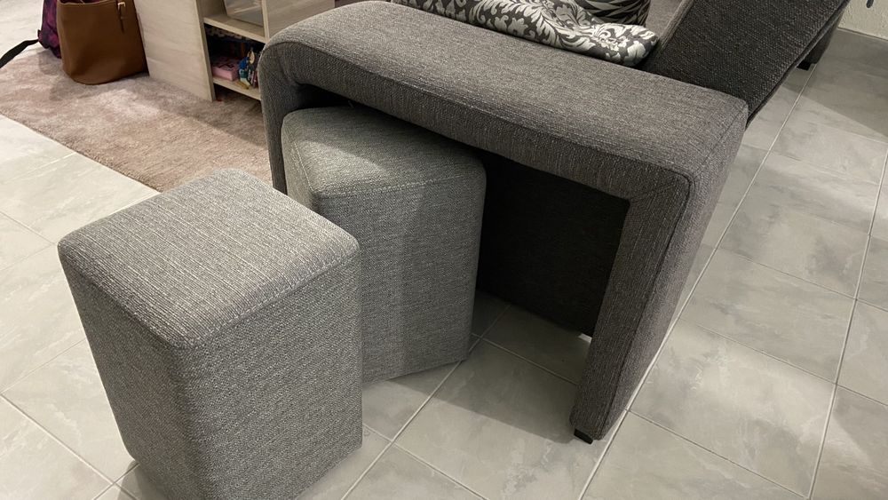 Sofa Conforama cinza 3 lugares