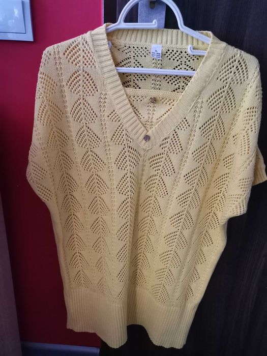 Ażurowa żółta bluzka