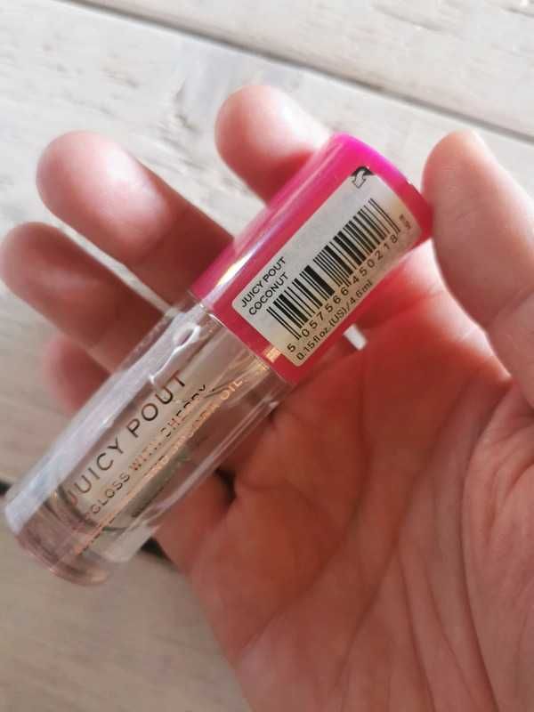 Błyszczyk ust Makeup Revolution Juicy Bomb Kokos nawilżający wegański