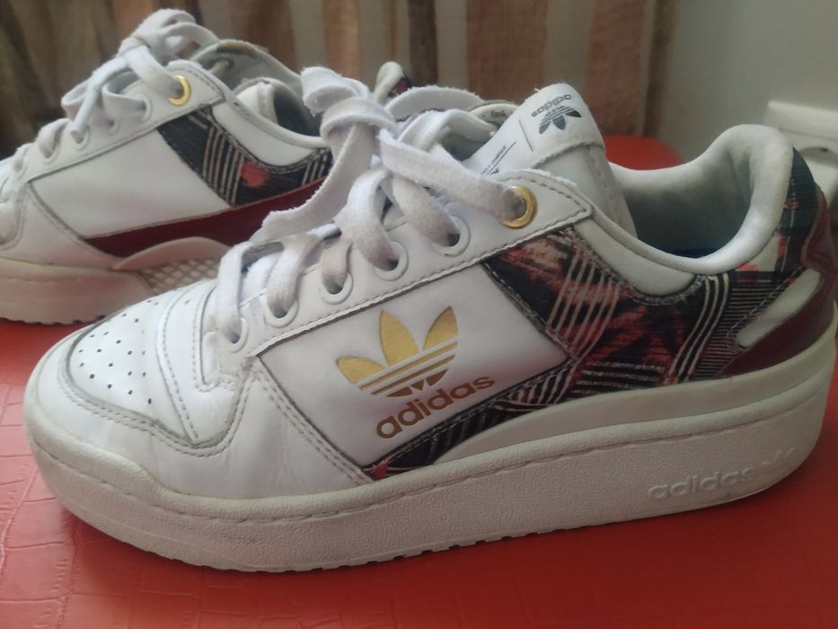 Sapatilhas adidas 36
