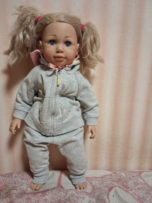 Велика лялька  Zapf Creation Sally 60 см