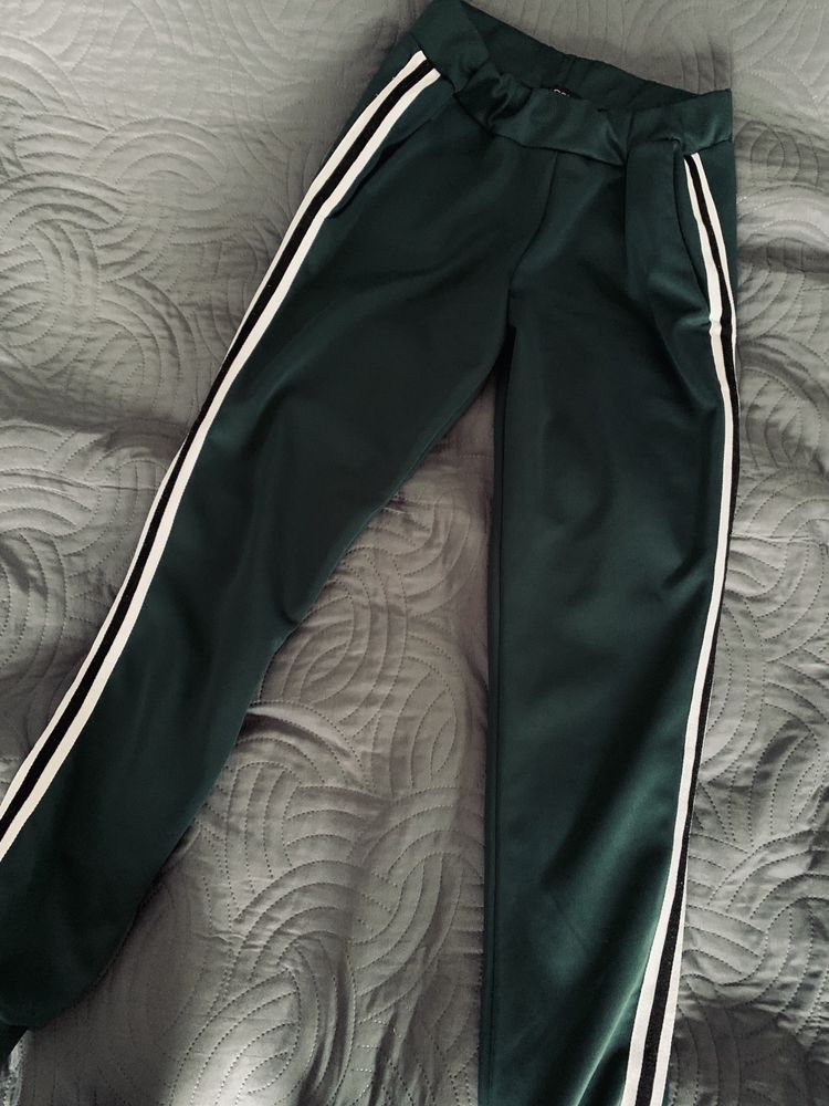 Komplet z lampasami Bluza + Spodnie zielone Wassyl