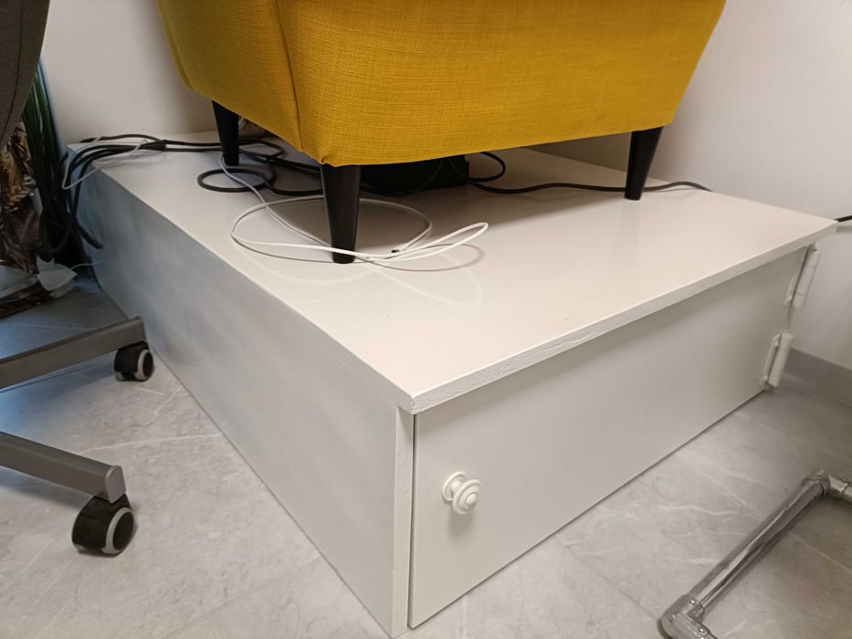 Podstawka pod fotel do pedicure