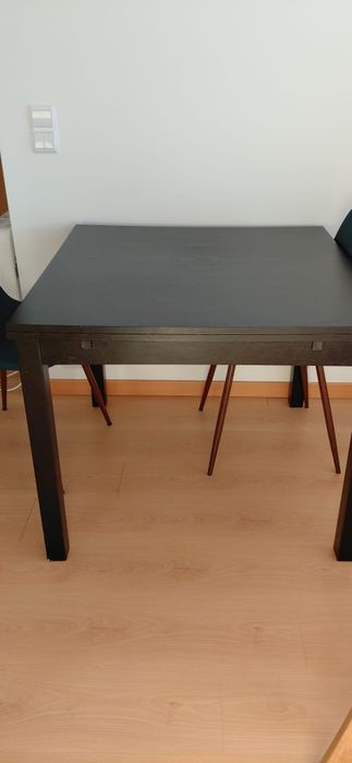 Mesa ikea Bjursta preta extensível