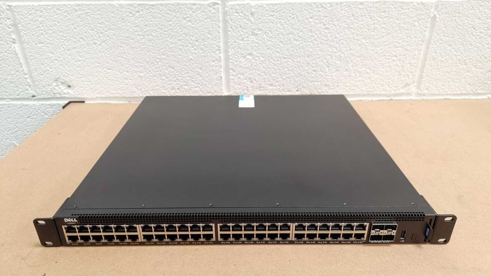 Dell X1052P — Керований гігабітний комутатор L2 PoE+