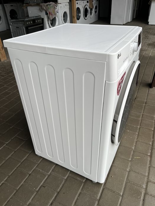 Пральна машина LG IQ700 На 9 кг.Е великий вибір пралок