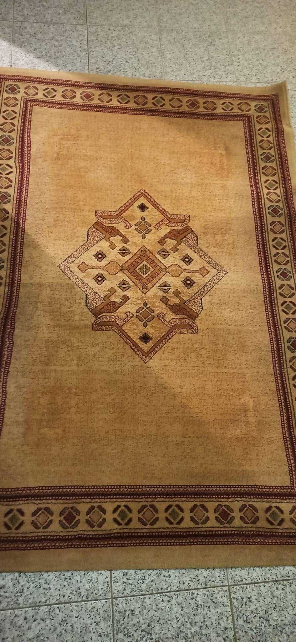 Tarpete Oriental 199cm X 290cm – Padrão Clássico em Tons Quentes
