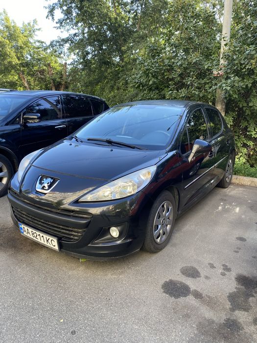 Продам автомобіль Peugeot 207, 2011р. Пробіг 192 тис.км.