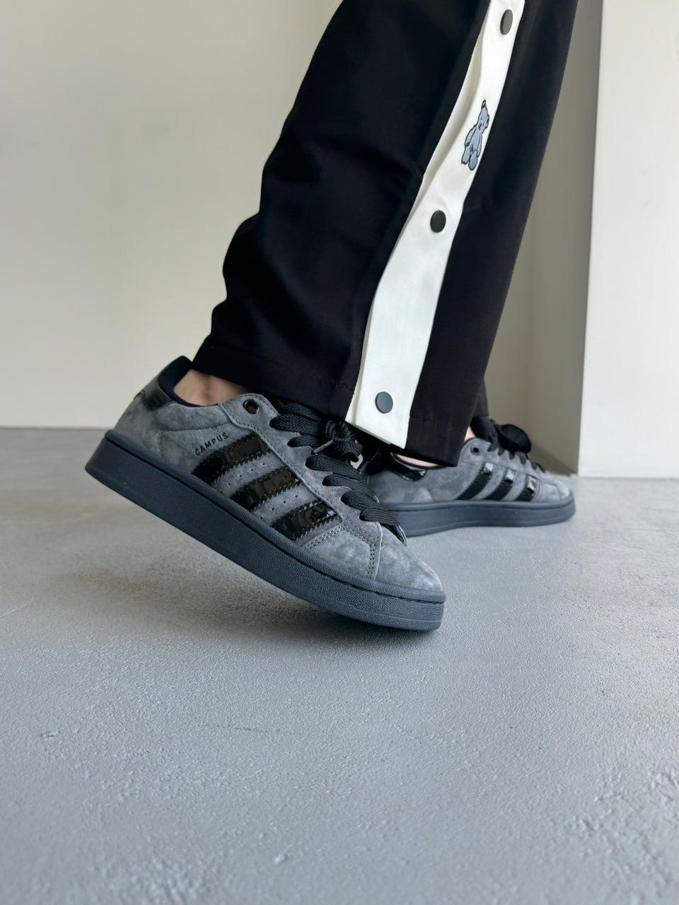 Жіночі кросівки Adidas Campus 00s Grey/Black