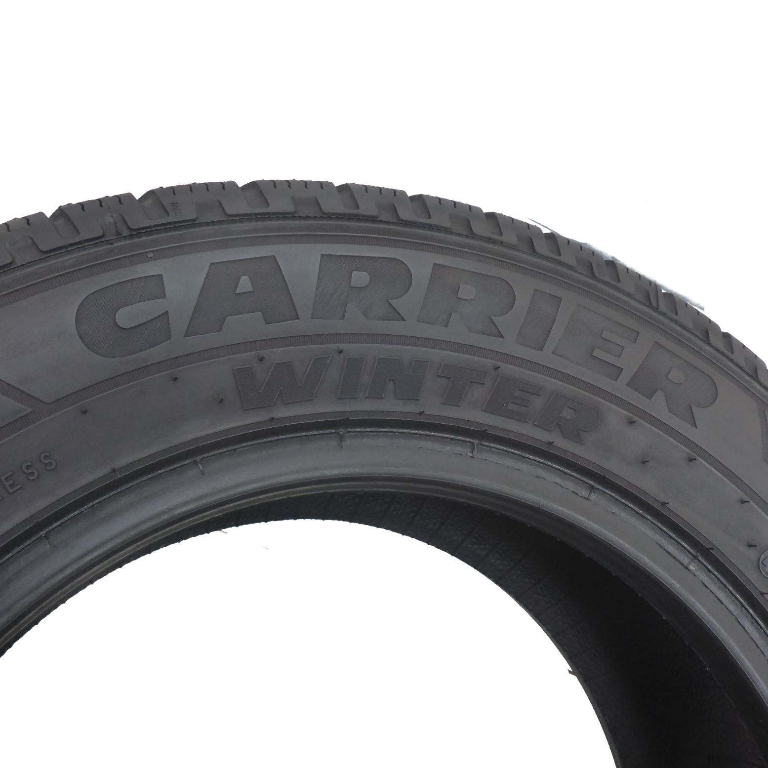 175/70/14C Pirelli 175/70R14C 95/93T CarrierWinter Zima 2015 5.2-5.8mm