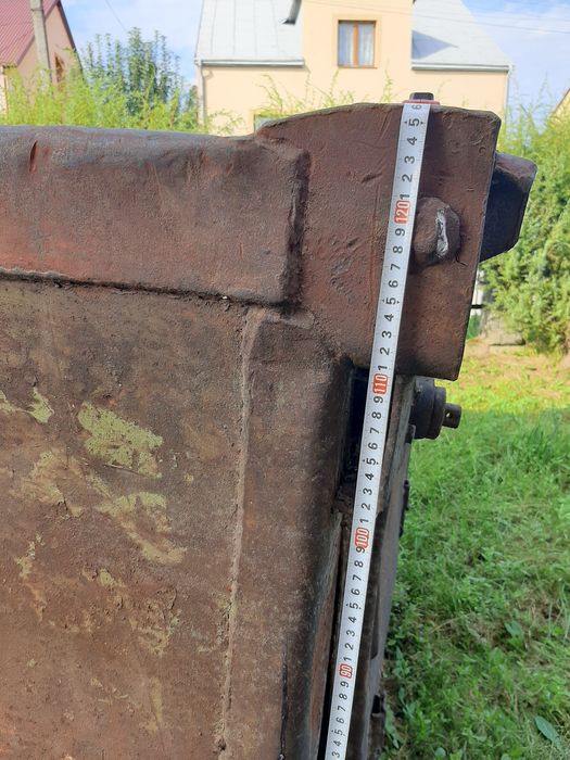 Продам два металевих контейнера