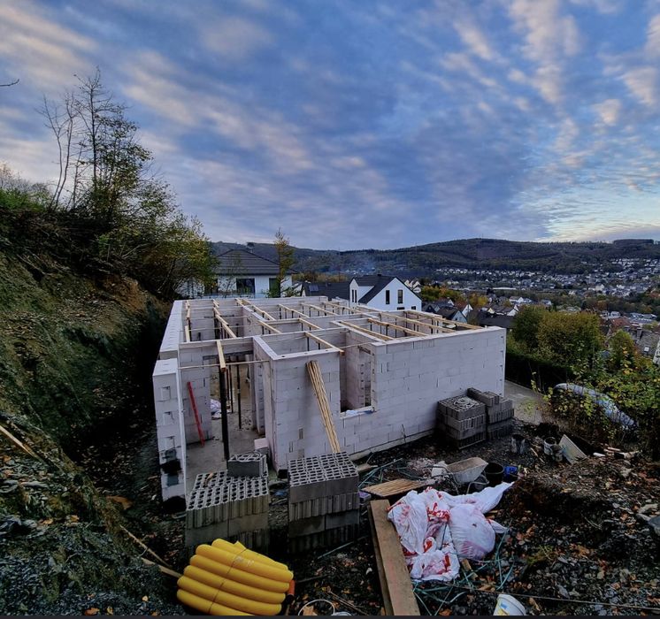 Кладка газоблоку , кирпічу , керамоблоку