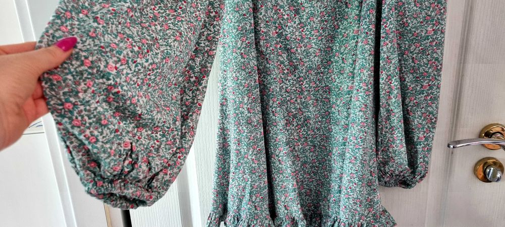 Sukienka miętowa laurella S