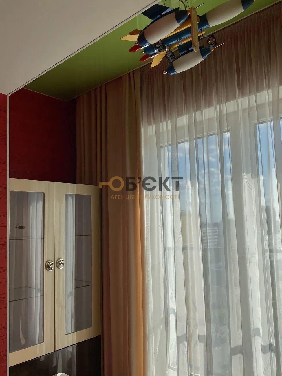 Жк Салтовский - продам 3ком квартиру в доме с газовом
