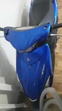 Suzuki adres v125s