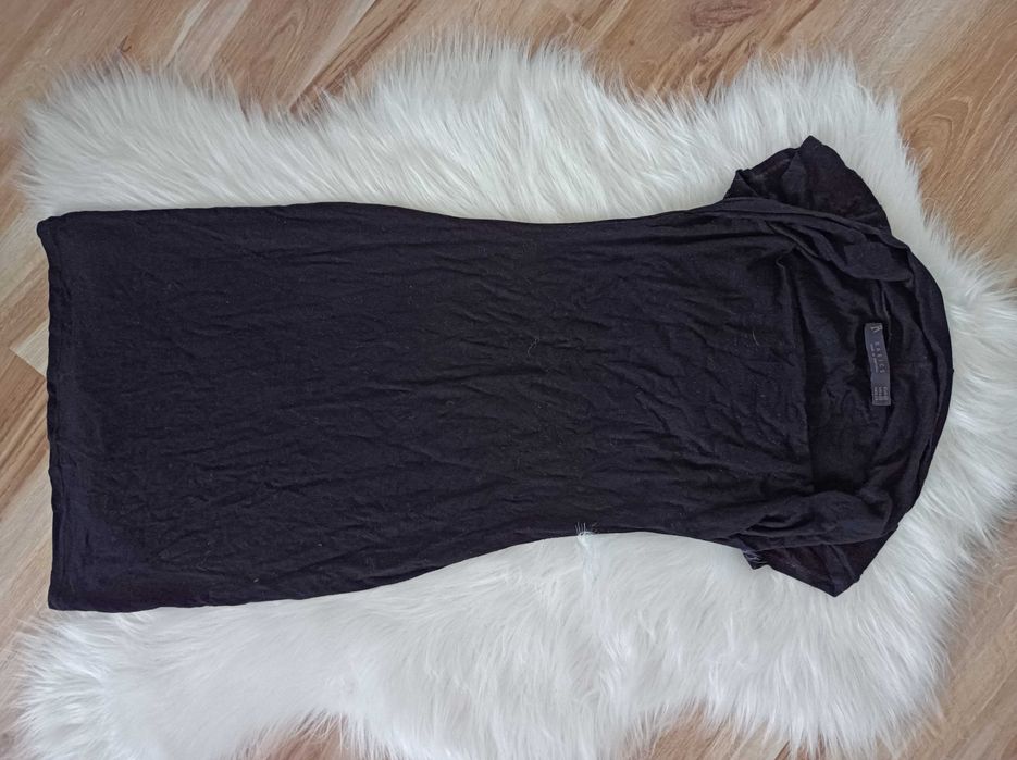 Sukienka czarna krótka damska dopasowana krótki rękaw 38