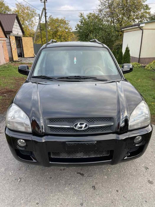 Продам автомобіль ! Щикарний стан! Хюндай туксон