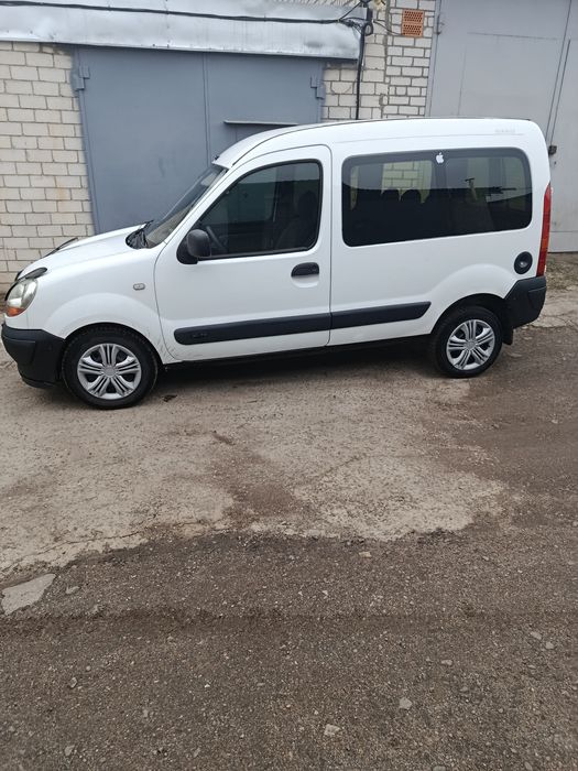 Продається автомобіль РЕНО  КЕНГО.