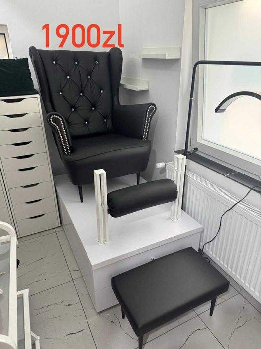 Fotel do pedicure z wałkiem i podnóżek w zestawie
