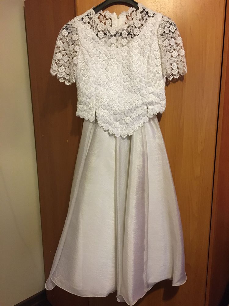 Sukienka komunijna z dodatkami