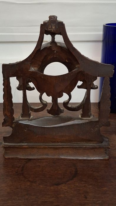 Moldura em madeira preciosas séc. 18/19 para relogio de bolso