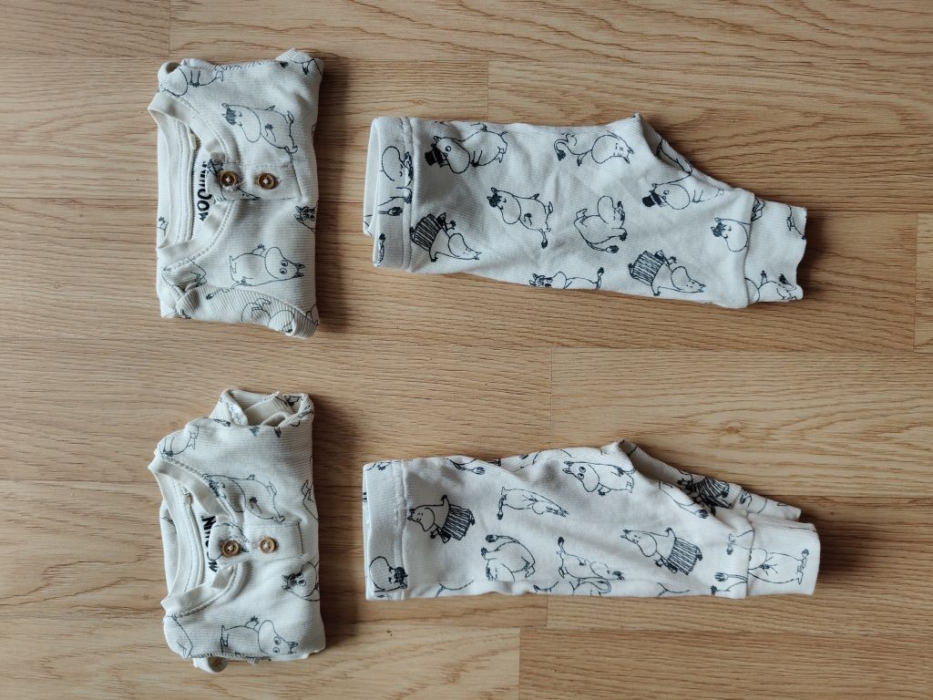 Dwa komplety Muminki  62 bliźniaki