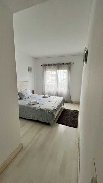 Arrendamento de apartamento t2 na Rua dos Três Castelos