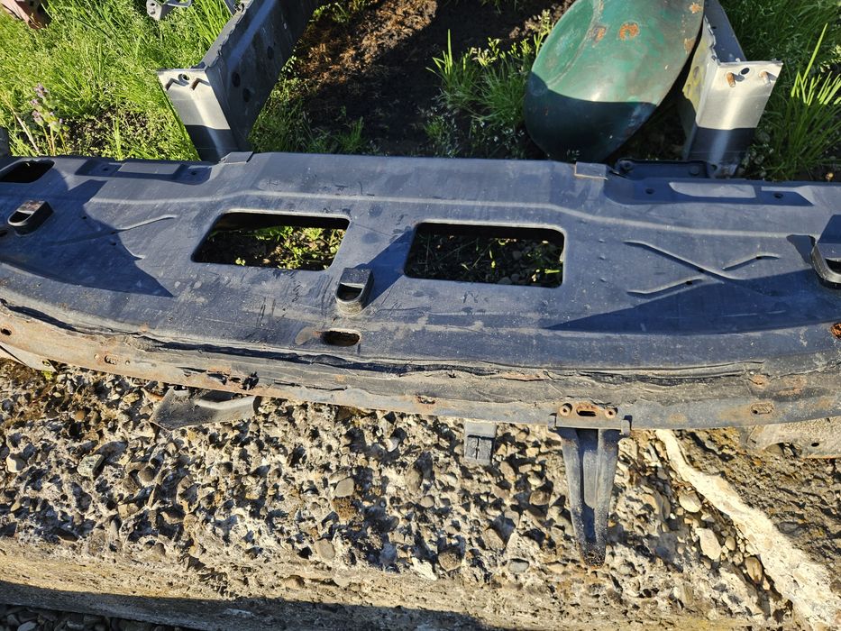 Панель лобового скла Опель Омега б Opel Omega b Підсилювач торпедо