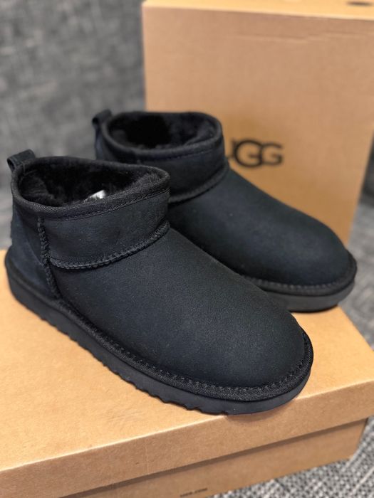 UGG mini 38 розмір(24см) Уггі