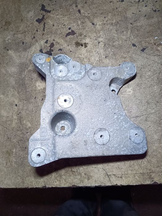 Łapa podstawa akumulatora Nissan Qashqai II J11 oryginał