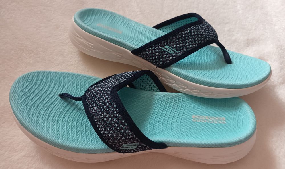 Klapki, japonki Skechers