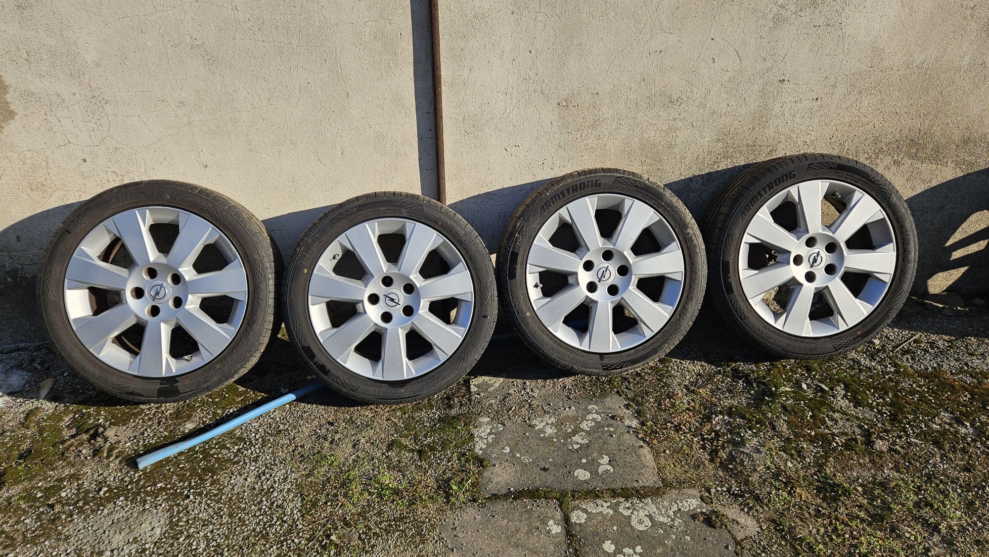 Koła felgi alufelgi opony jak nowe 225/45/17 5x110 letnie opel astra h