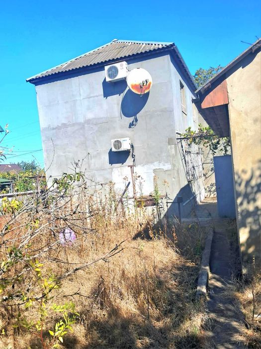 Капитальный 2х эт. кирпичный дом возле Черноморска