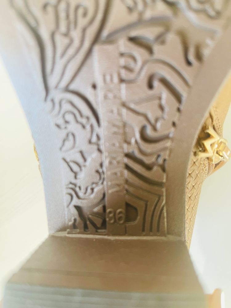 Botins - Marca MarieMare - Tamanho 36