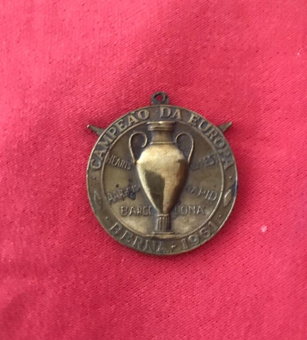 Medalha SLB Campeão Europeu 1961 - Campeão Nacional 60/61
