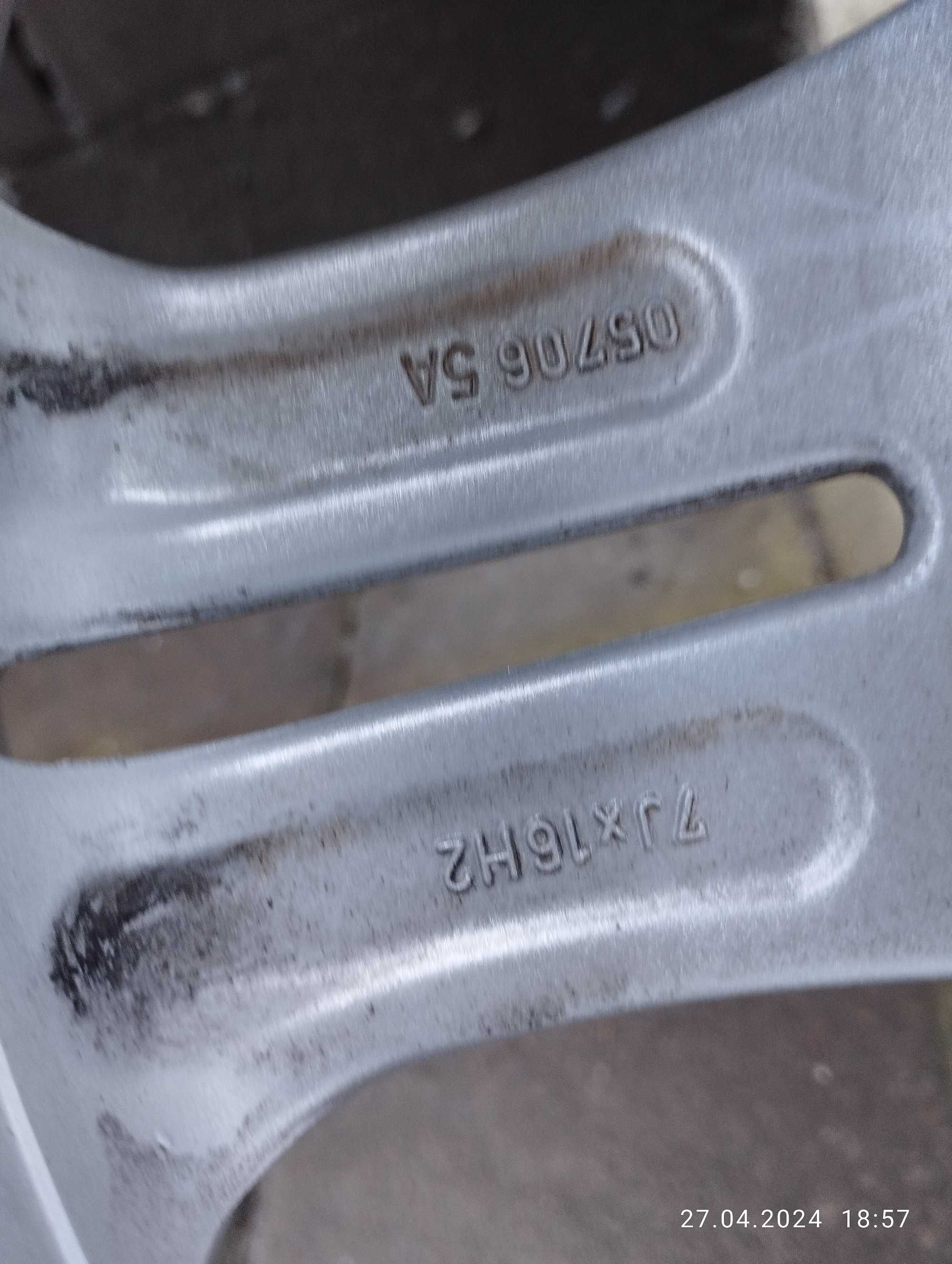 Sprzedam koła na felgach aluminiowych 205/55/16